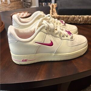 Nike Air Force 1 Cream with Pink Details